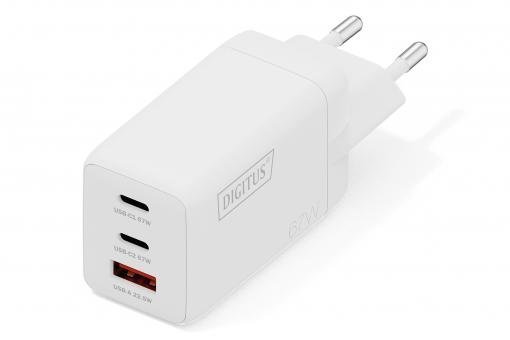 USB GaN Charger 67W, 2x USB-C, 1x USB-A 